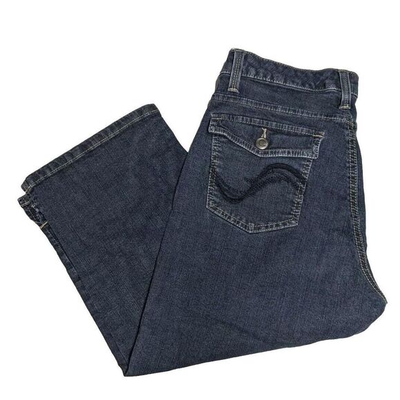 Lee Jeans Women 8 Petite Capri Straight Leg Midrise Blue Dark Wash 8P - Picture 1 of 8